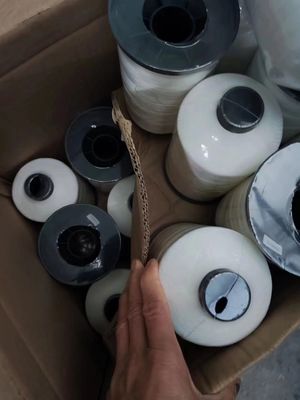 Topdraad voor het naaien van matrassen 1 kg 210D/3 MERCERIZED Polyester garens Aantal 3