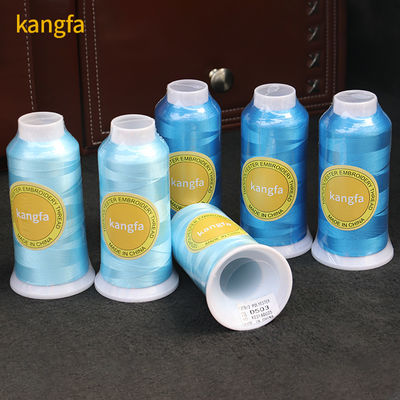 Laag krimpend 100% polyester draad voor borduurmachine 5000 Yard 120D/2 720 Kleuren