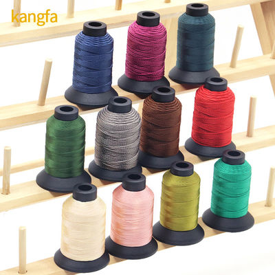 Hoge sterkte 100% polyester naalddraad kraaldraad geverfd patroon Gratis monster