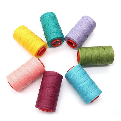 Rijke kleuren 210d polyester gewassen draad voor het naaien van leer kegel materiaal Plastic