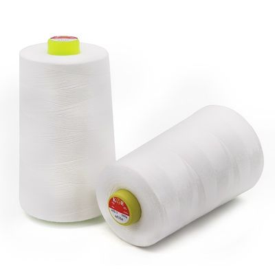 Witte 40/2 polyester naalddraad ideaal voor het maken van quiltmachines en beddengoed