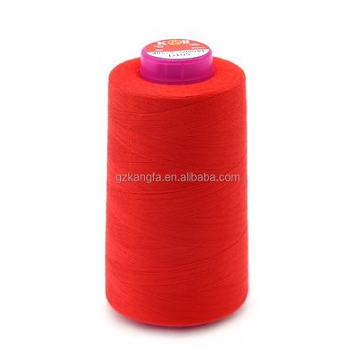 Kleurrijke polyester artikelen Polyester katoen garen 100% gesponnen naaigarn