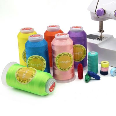 Kleurrijke 120/2 4000 yards 5000 yards Mercerized Embroidery Thread 0,145 mm voor naaien