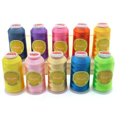 Kleurrijke 120/2 4000 yards 5000 yards Mercerized Embroidery Thread 0,145 mm voor naaien