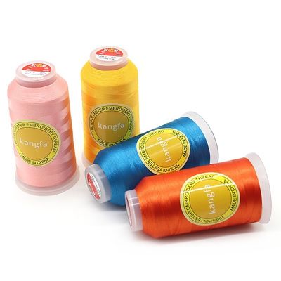 720 kleuren 100% polyester borduurdraad 4000 meter voor het naaien