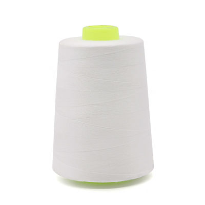 Laag MOQ 40/2 5000yds Geverfd gesponnen 100% polyester naaigarn voor handbrei Duurzaam