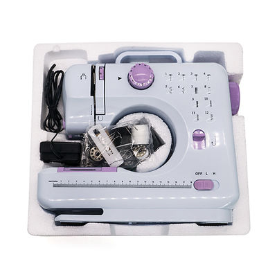 Draagbare naaimachine voor beginners 12 hechtingen vergrendeling hechtingsformatie 28*12,5*30cm