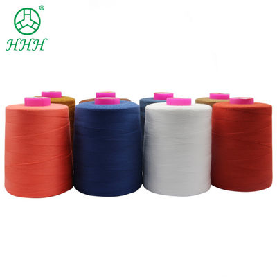Hoge sterkte polyester naad 5000 meter voor witte industriële overlock machine