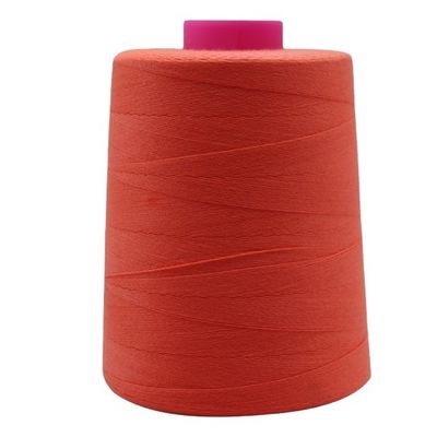 Hoge sterkte polyester naad 5000 meter voor witte industriële overlock machine