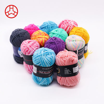 4 Ply Wool Crochet Knitting Thread voor sweater OEM/ODM en melk katoen materiaal aanvaard