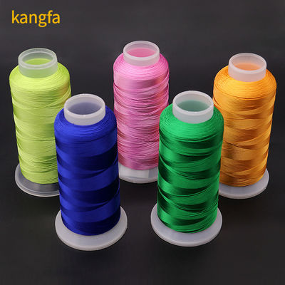 5000 meter Kegel naaiwerk 100% polyester 120d 2 borduurdraad 120g Gewicht voor naaiwerk