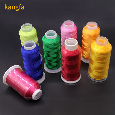 100 g Kangfa borduurdraad 4000y 100% polyester gecommercialiseerd 150d Naaddraad gemaakt
