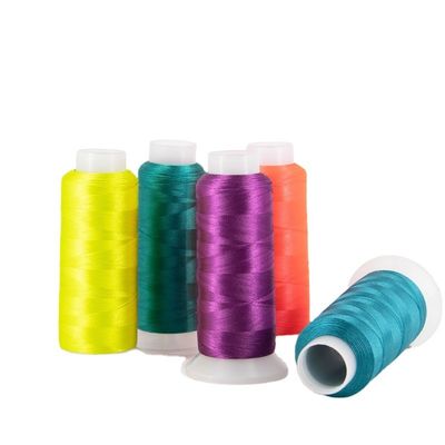 Hoge sterkte 120d/2 100% viscose rayon borduurdraad voor borduurmachinebehoeften