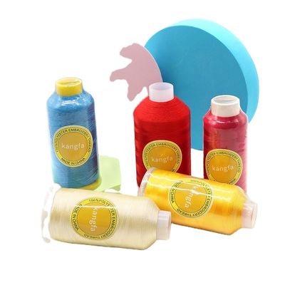 Borduurdraad 720 Kleuren Selectie Op maat gemaakte polyester machine draad 100g/spol