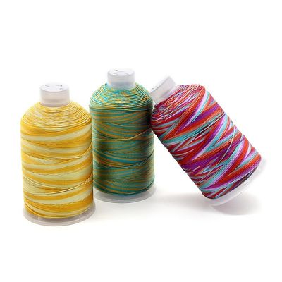 250 g Meerdere kleuren regenboogdraad 100% polyester voor weefwerk ambachten Huishoudelijk naaigraad