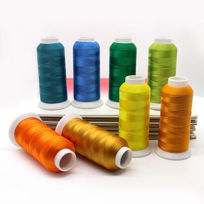 120D/2 5000Y 128g Goud geverfd polyester borduurdraad voor machine naaiprojecten