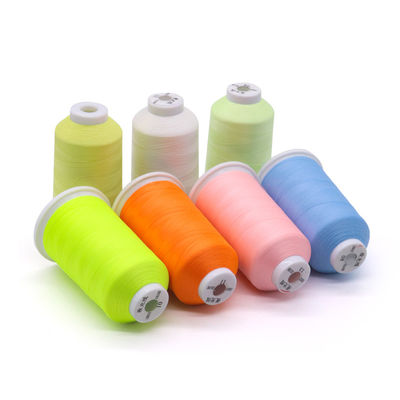 27 Kleuren Polyester 150D/2 Lichtgevende draad voor Jean Naaien Reflectieve Borduurdraad