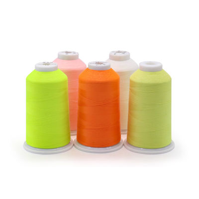 27 Kleuren Polyester 150D/2 Lichtgevende draad voor Jean Naaien Reflectieve Borduurdraad